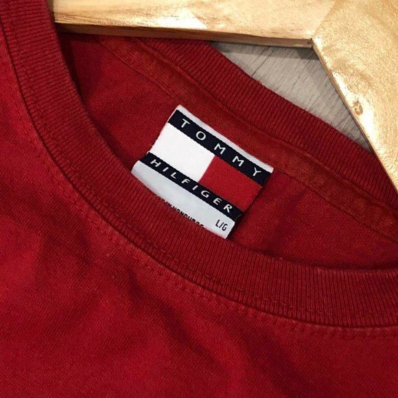 Tommy Hilfiger Graphic Long Sleeve Tee - Picture 2 of 3